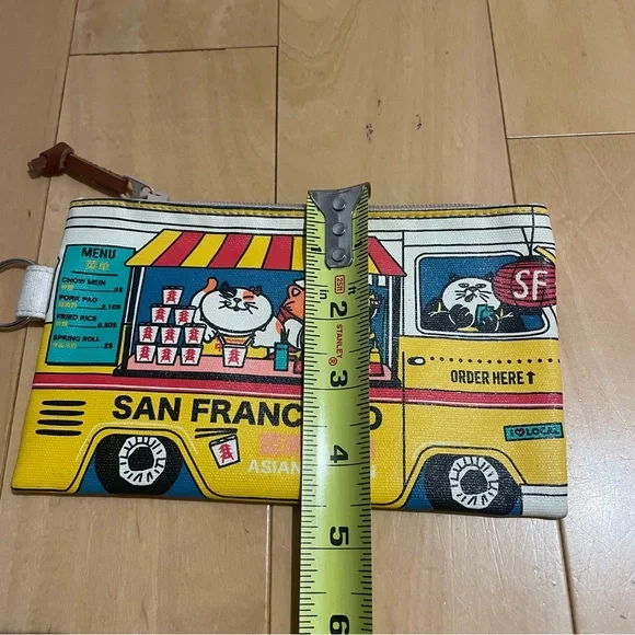 Cute San Francisco Chinatown small pouch - Picture 4 of 5